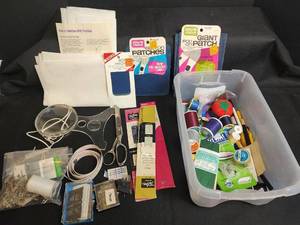 lot 328 image: Sewing Supplies