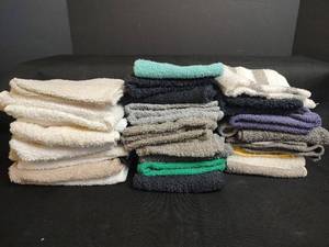 lot 334 image: Assorted Washcloths