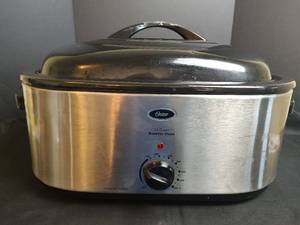 lot 361 image: Oster 22-Quart Roaster Oven 1450W, Tested