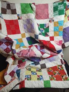 lot 370 image: Handmade Patchwork Quilt, Queen Size