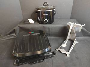 lot 377 image: Vintage Wear Ever Juicer, George Foreman Grill and Small Crock Pot, Tested