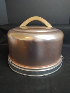 lot 380 image: Vintage Mirro Cake Carrier with Wooden Handle