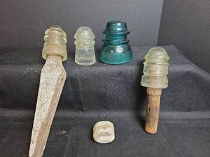lot 396 image: Glass Insulators