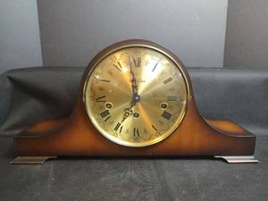 lot 416 image: Vintage Tradition Mantle Clock, Sears Roebuck and Co, Made in West Germany