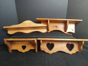 lot 417 image: Wooden Wall Shelves, 11 to 18 inches