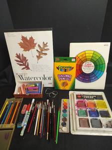 lot 447 image: Art Supply Lot