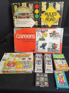 lot 464 image: Vintage Assorted Games