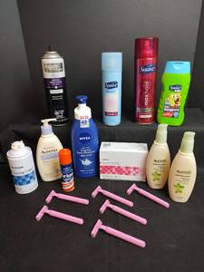 lot 515 image: Personal Care & Beauty Lot