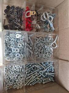 lot 518 image: Assorted Hardware