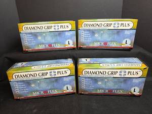 lot 542 image: Microflex Diamond Grip Plus Powder-Free LATEX Exam Gloves Size L 100 Count 4 Boxes
