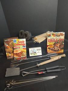 lot 589 image: Grilling Tools with Cookbooks and Assecories