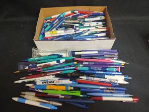 lot 593 image: Large Lot Assorted Pens