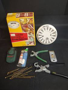 lot 601 image: Sears Early One Battery Smoke Detector with Shop Assecories