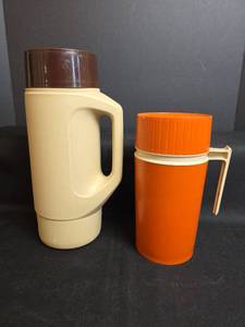 lot 659 image: Thermos Beverage Carafes