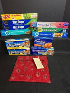lot 667 image: Kitchen Wrap and Storage Supplies