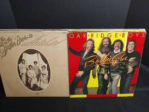 lot 681 image: Vintage Vinyl Records from Popular Artists