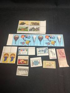 lot 712 image: Vintage Assorted Uncirculated U.S. Postage Stamps