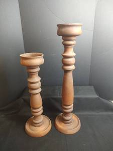 lot 732 image: Wooden Candlesticks, Turned Pedestal Style