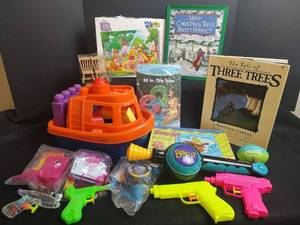 lot 733 image: Assorted Kids Toy Lot