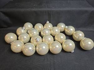 lot 744 image: Glads Ball Ornaments with Silver Caps