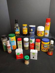 lot 778 image: Assorted Seasonings and Condiments