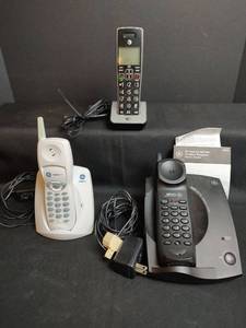 lot 801 image: Assorted Cordless Telephones