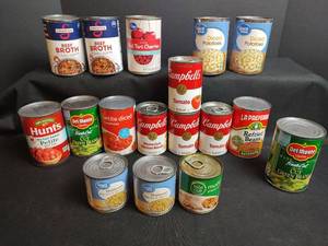lot 818 image: Canned Food Lot