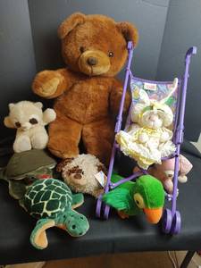 lot 825 image: Plush Stuffed Animals Lot with Stroller, Good Condition