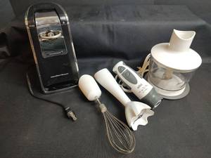 lot 852 image: Hamilton Beach Can Opener and Braun Hand Mixer