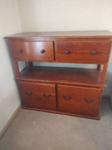 lot 867 image: Wood Cabinet with Drawers and Shelves, 41 x 16.5 x 40