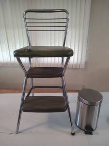 lot 873 image: Vintage Cosco Step Stool Chair and Mini Trash Can
