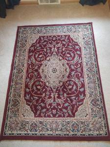 lot 874 image: Area Rug, 4 ft x 5 ft 3 in
