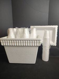 lot 882 image: Styrofoam Cups and Cooler with Lid