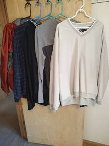 lot 895 image: Assorted Pullovers and Lightweight Jacket, XL
