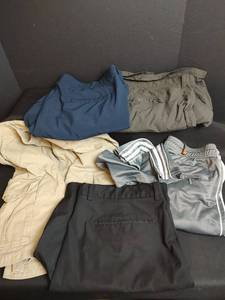 lot 914 image: Assorted Mens Shorts and Pants, See Pictures for Sizes