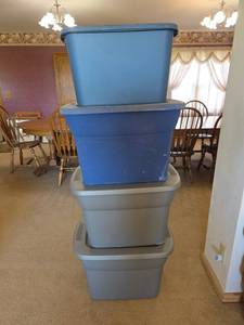 lot 940 image: 4 - Storage Totes