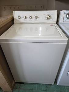 lot 944 image: KitchenAid KAWS850LT1 Superba Heavy Duty Super Capacity Plus Washing Machine (powers on)