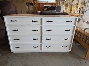 lot 1010 image: White 8-Drawer Dresser with Black Handles
