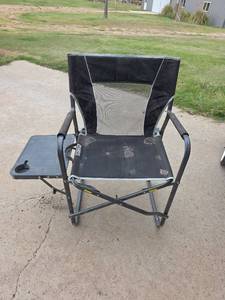 lot 1028 image: Camping Chair with Side Table Cup Holder