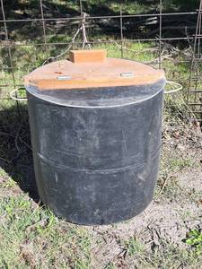 lot 1213 image: Feed Bin (24in x 24in)