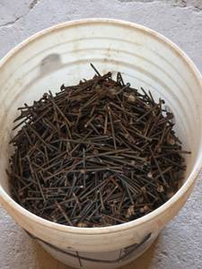 lot 1250 image: 50 lb Bucket of Nails, 2.5 Inches