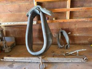 lot 1260 image: Tack and Equipment