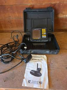 lot 1261 image: Eagle Fish I.D. Fishfinder (no power cord) with HS-WS Transducer Model 3785538 (Untested)