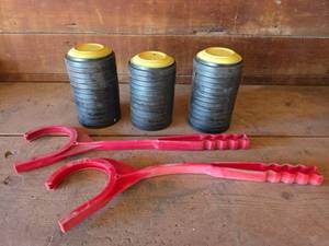 lot 1265 image: 41 Clay Pigeons and 2 Launchers