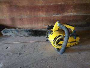 lot 1276 image: McCulloch Power Mac 6 Chainsaw (has compression)