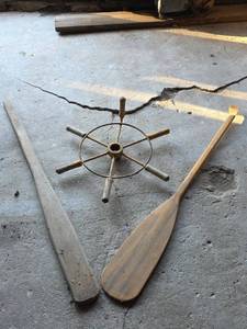 lot 1283 image: Boat Steering Wheel 6-Spoke with Wood Handles and 2 Wood Paddles