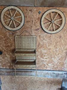 lot 1285 image: 2 Decorative Wagon Wheels and 1 Woven Wall Hanging Basket