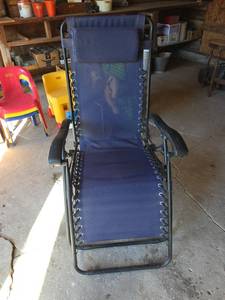 lot 1307 image: Zero Gravity Reclining Lounge Chair