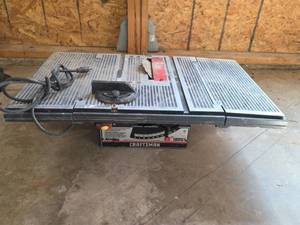 lot 1512 image: Craftsman 8 Direct Drive Table Saw (powers on)