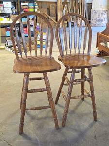 lot 1529 image: Pair of Solid Oak Bar Height Swivel Chairs